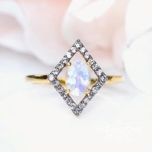 14kt gold vermeil moonstone ring size 8